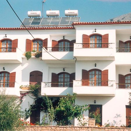 פארגה Dora Studios מראה חיצוני תמונה